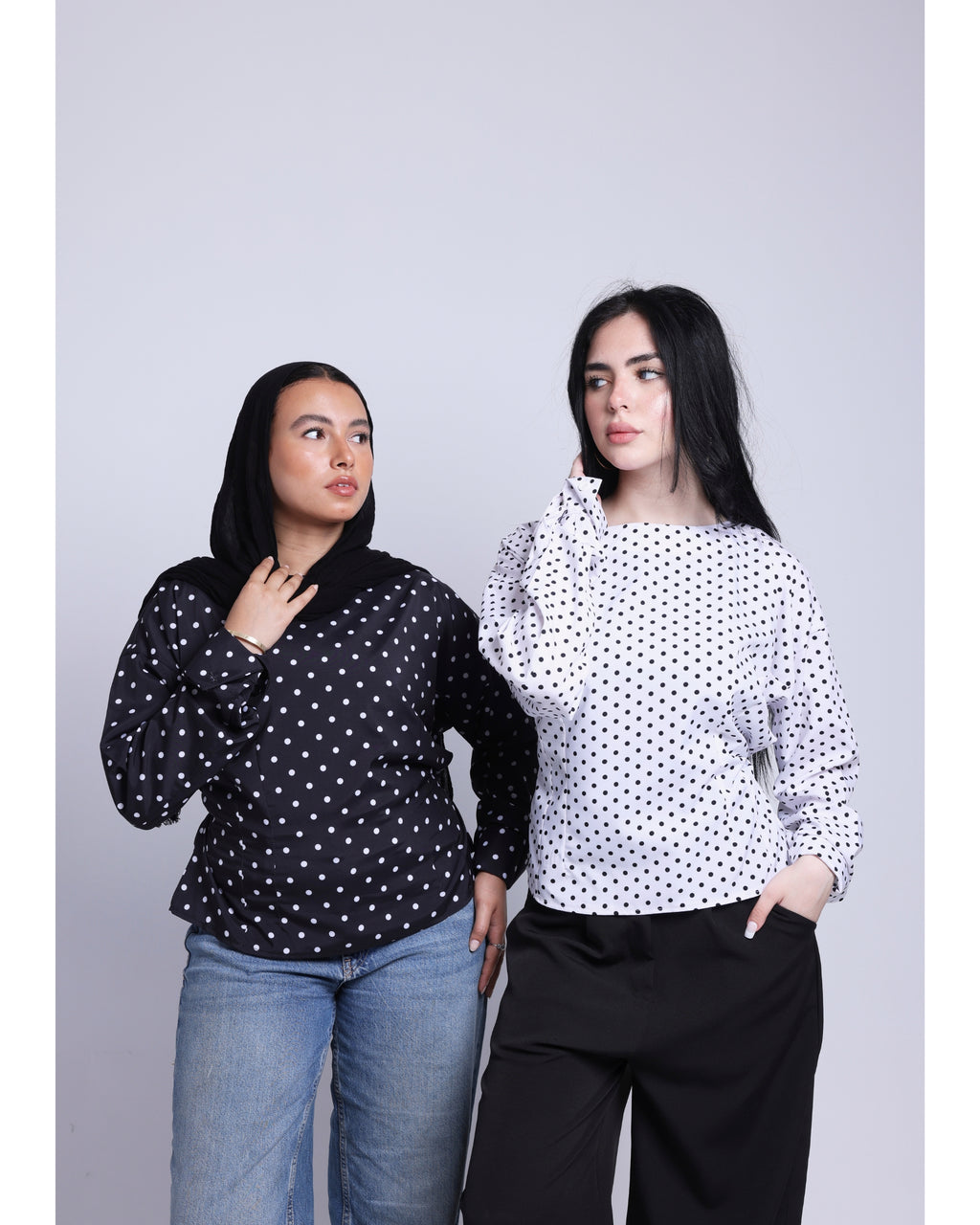 polka dots blouse in white