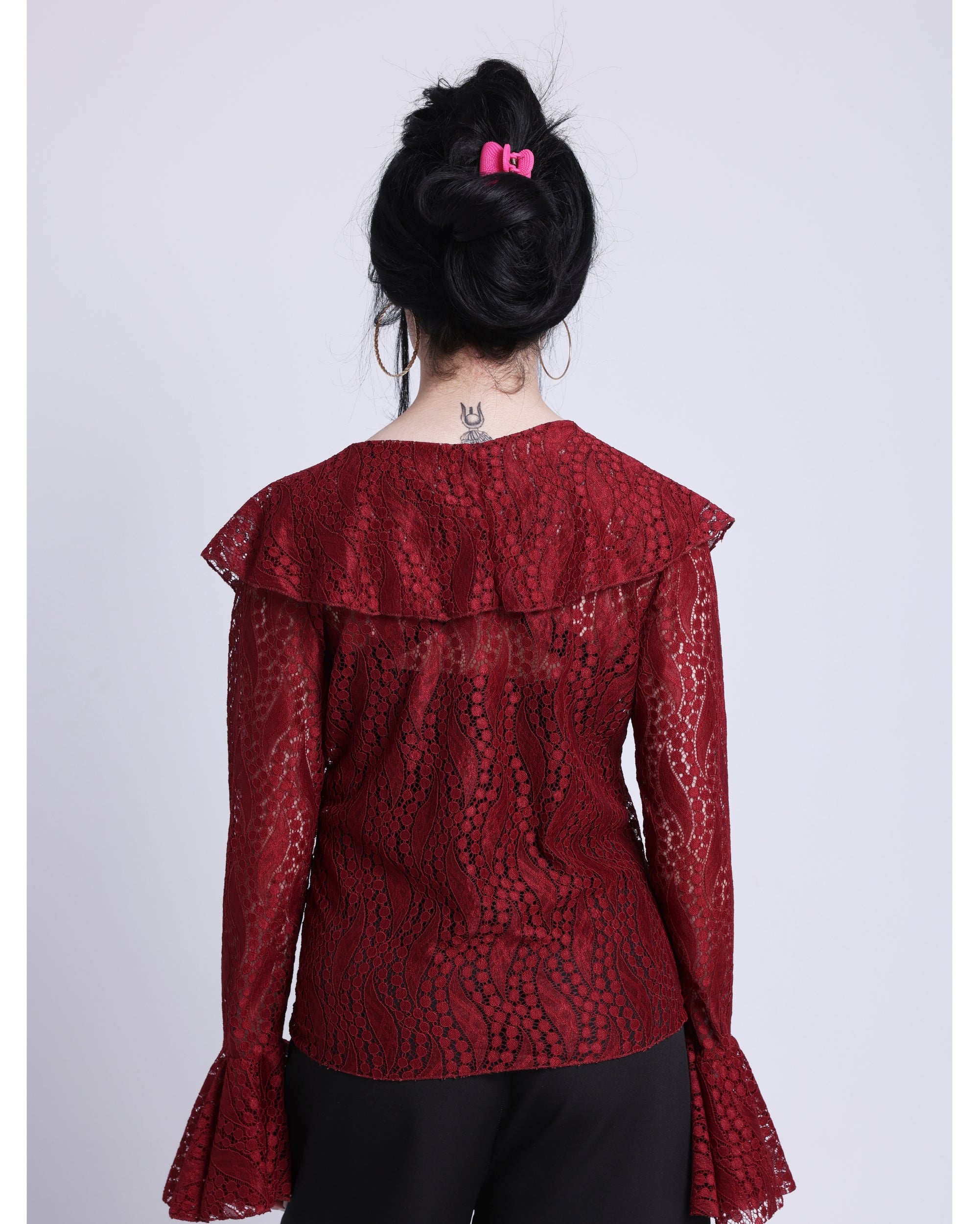 LACE TOP