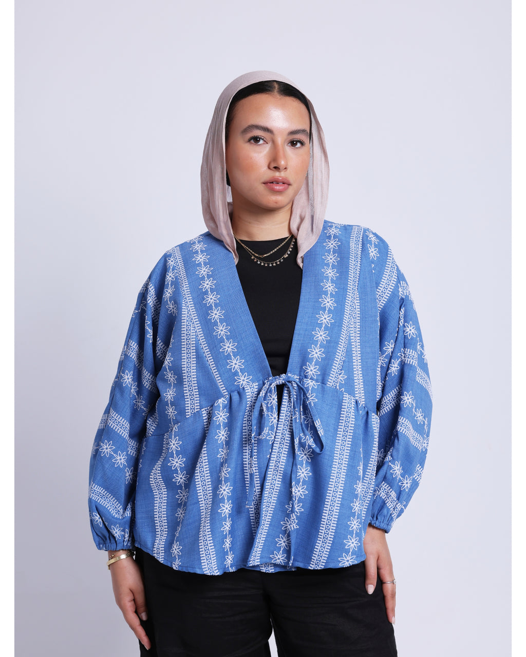 THE FLOWERY BLOUSE IN blue