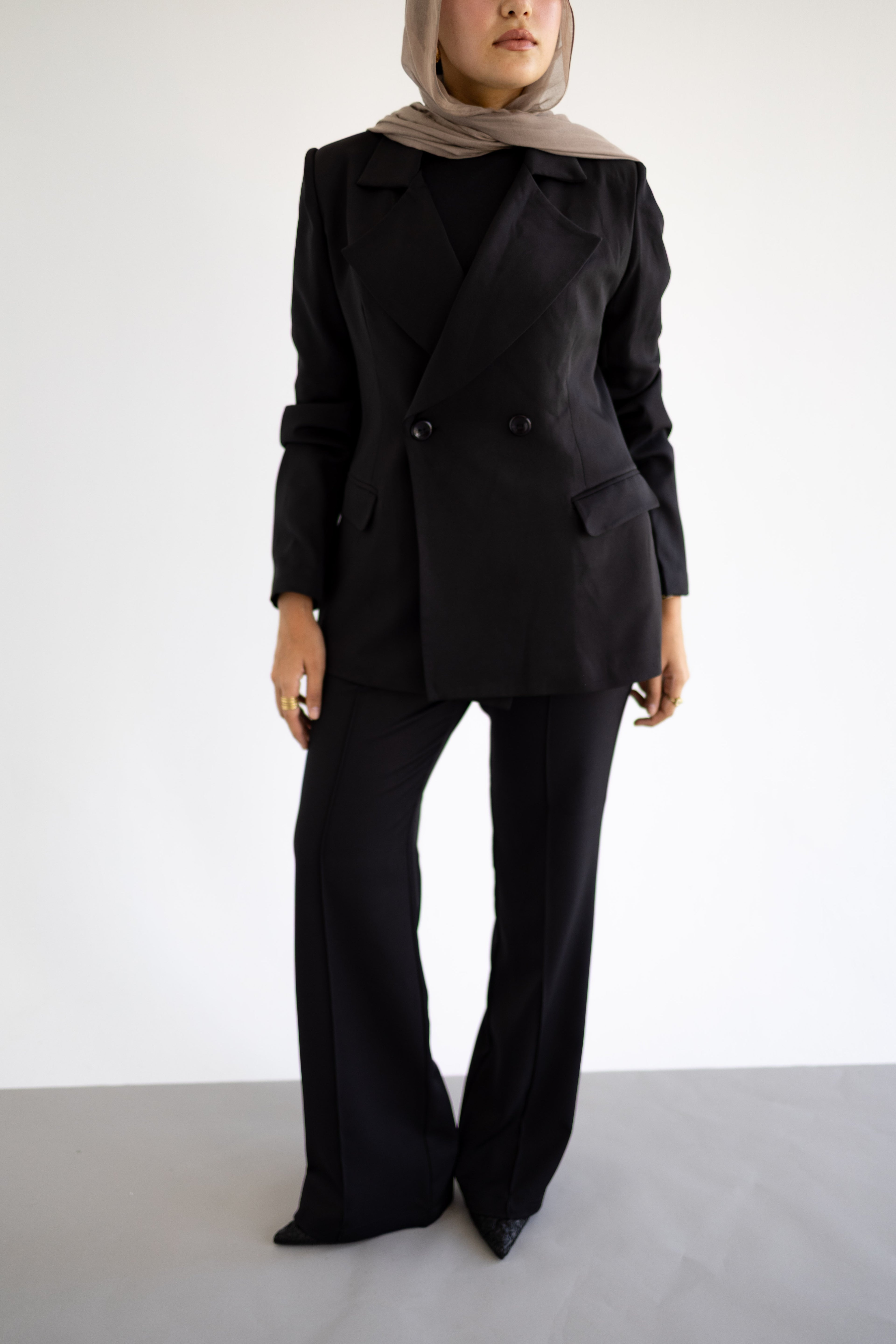 Prestige De Femme In Black