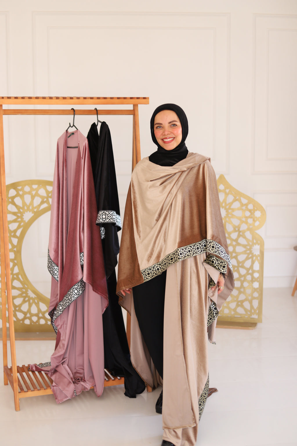 ضيّ القمر (Dhay Al-Qamar) – Moonlight in Champagne