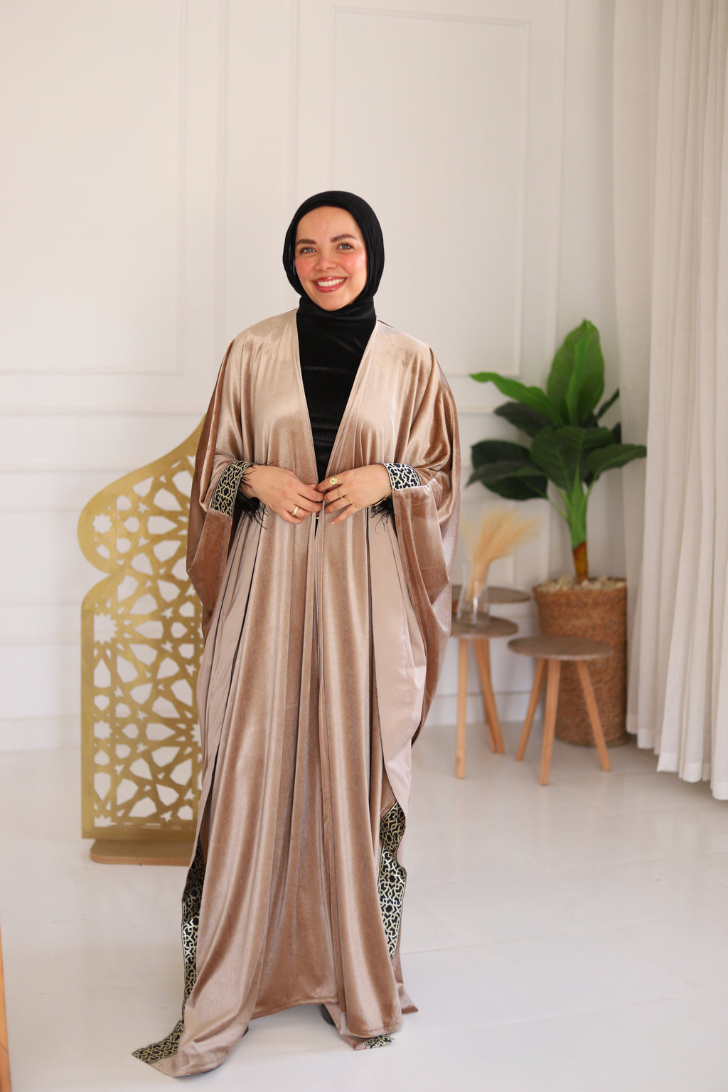 ضيّ القمر (Dhay Al-Qamar) – Moonlight in Champagne