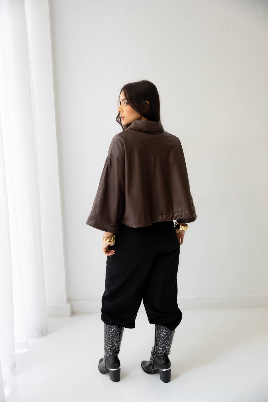 Eden Wide-Sleeve Leather Jacket in brown